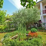Apartments Lavanda 108 * Fažana